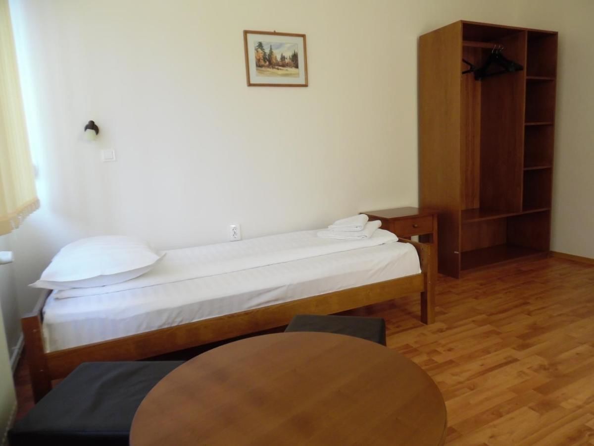 Хостелы Hostel Septimia Одорхею-Секуеск